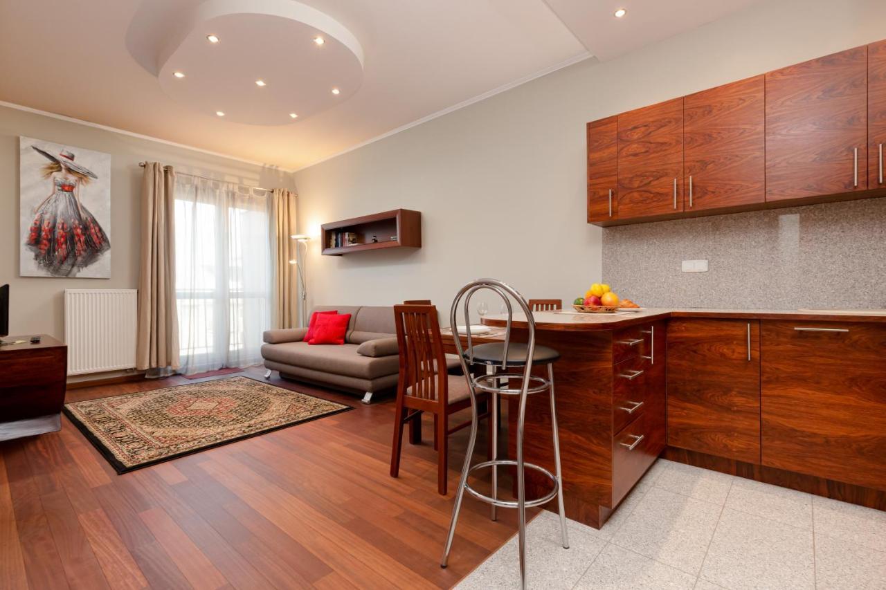 Apartments Chelmonskiego Warsaw Ursus By Noclegi Renters Esterno foto